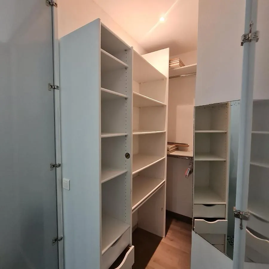 Appartement Tres Lumineux Porte De Saint-Cloud - F3 Avec Suite Parentale Paris Frankrike