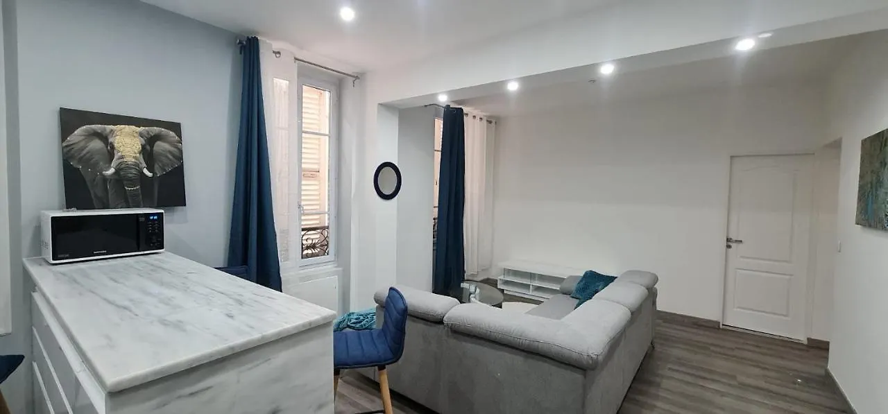 Appartement Tres Lumineux Porte De Saint-Cloud - F3 Avec Suite Parentale Paris